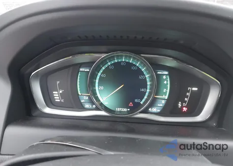 2014 Volvo Xc60 T6 R-Design Platinum from USA, damaged, VIN YV4902DZ6E2550940